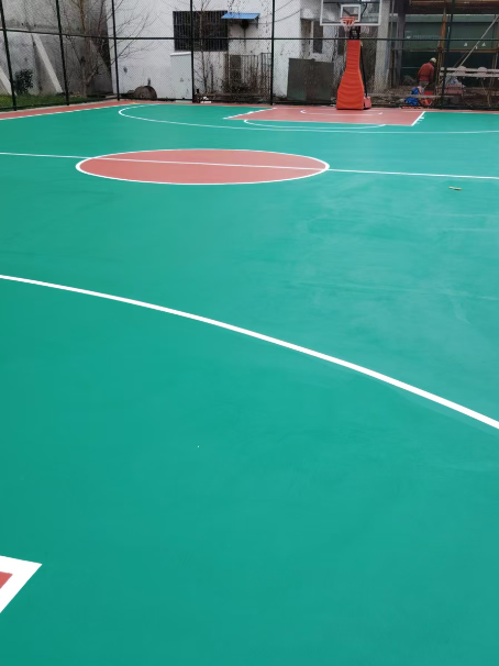 福鼎 球场长期使用易出现地面开裂